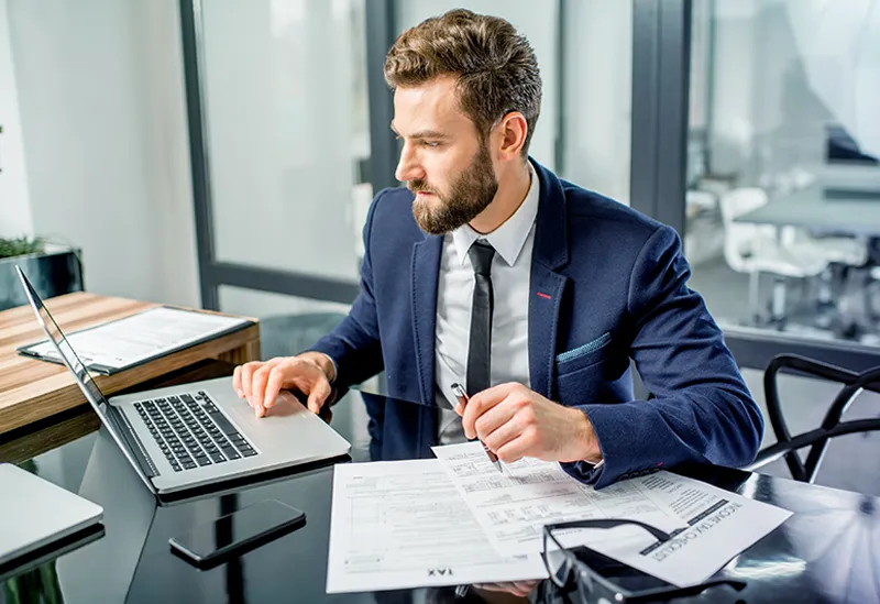 Claiming Tax Incentives – S Corp Vs C Corp Vs Llc A Comprehensive Guide